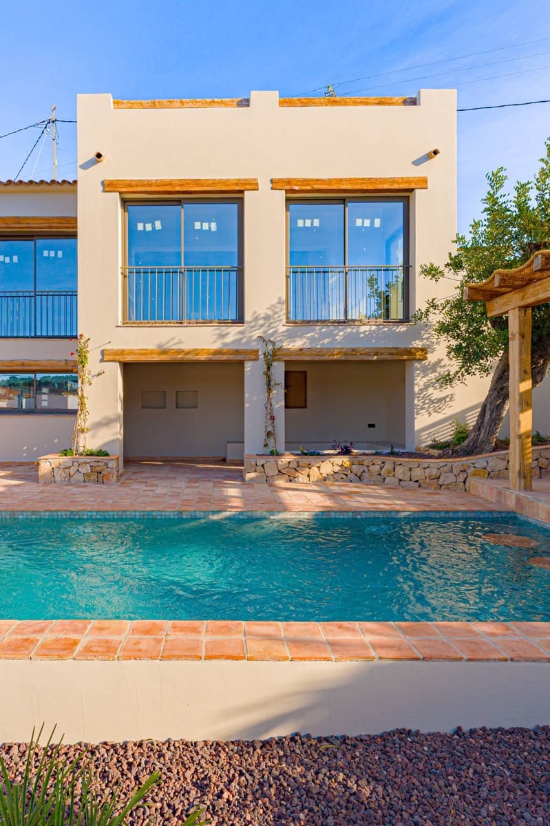 3 soveværelse Villa til salg i Benissa med swimmingpool - € 870.000 (Ref: 9674151)