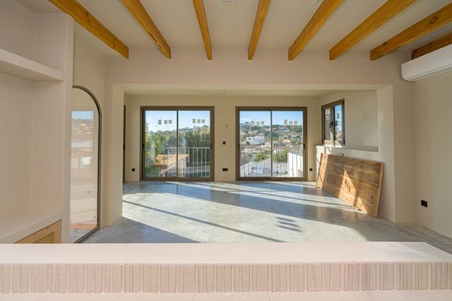 3 soveværelse Villa til salg i Benissa med swimmingpool - € 870.000 (Ref: 9674151)