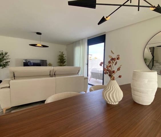 3 Zimmer Villa zu verkaufen in Dénia mit Pool - 695.000 € (Ref: 9679799)