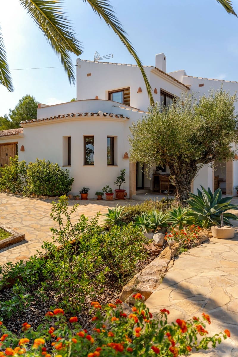 3 slaapkamer Villa te koop in Javea / Xabia met zwembad - € 2.450.000 (Ref: 9732046)