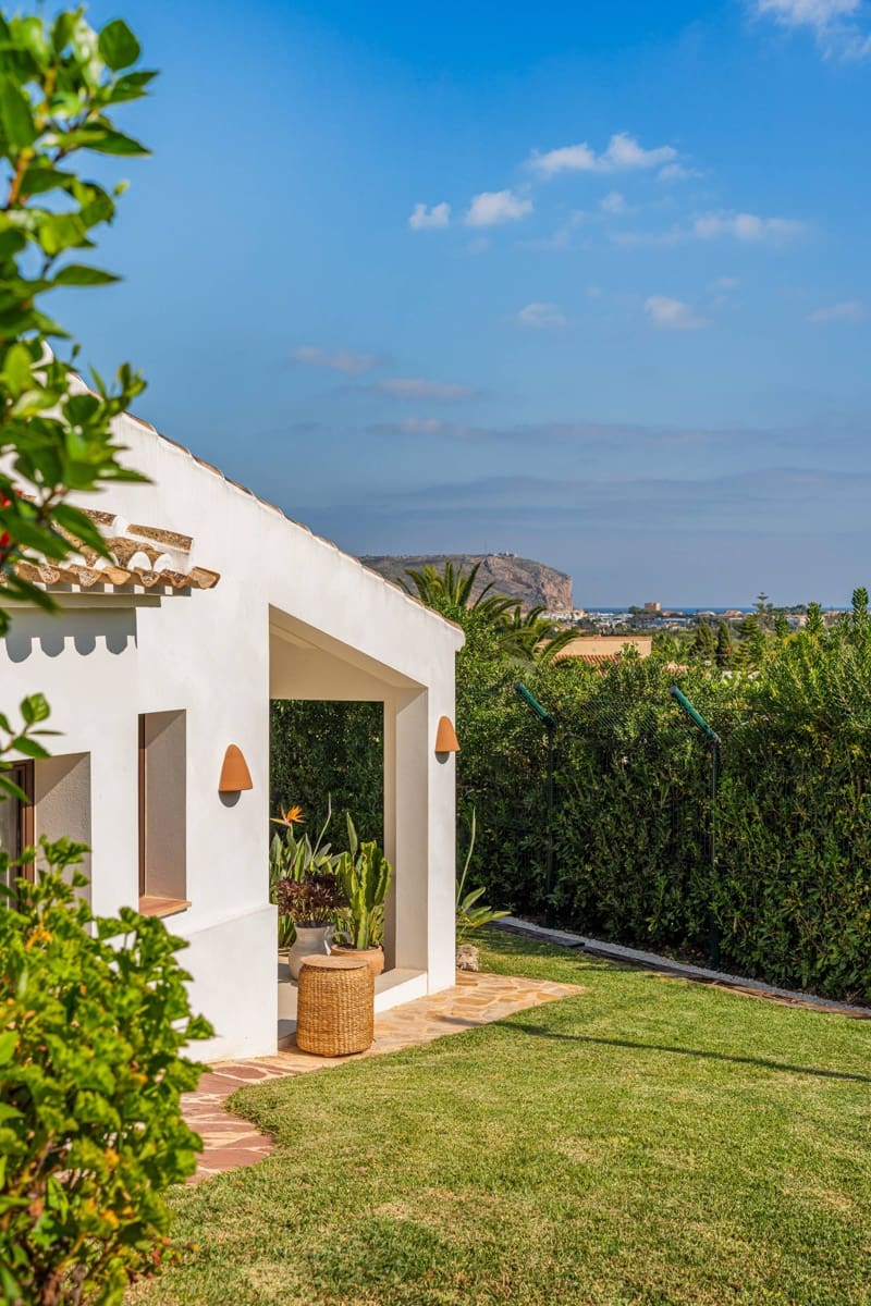 3 slaapkamer Villa te koop in Javea / Xabia met zwembad - € 2.450.000 (Ref: 9732046)