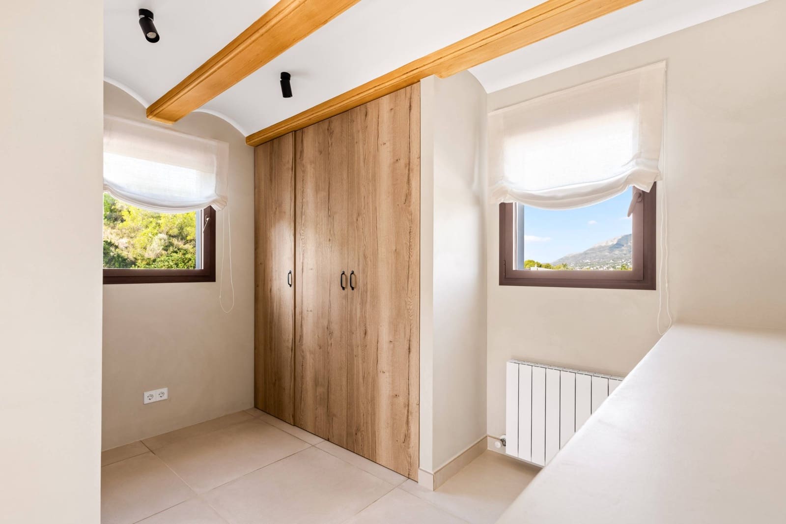 3 slaapkamer Villa te koop in Javea / Xabia met zwembad - € 2.450.000 (Ref: 9732046)