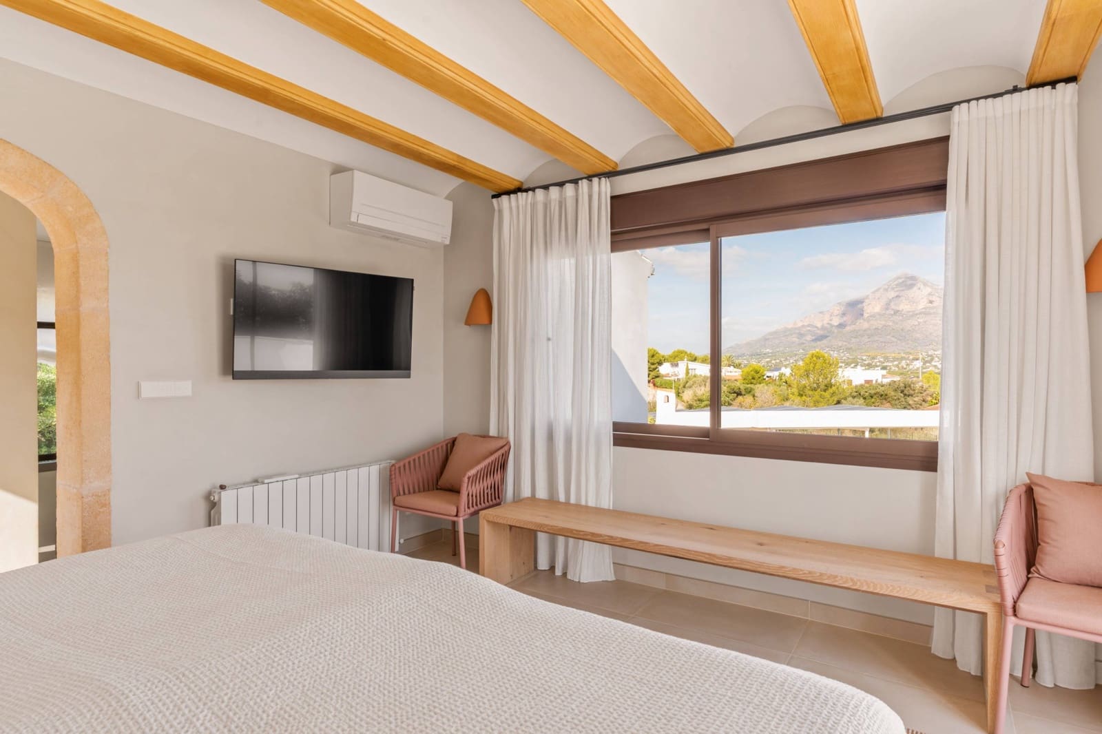 3 slaapkamer Villa te koop in Javea / Xabia met zwembad - € 2.450.000 (Ref: 9732046)