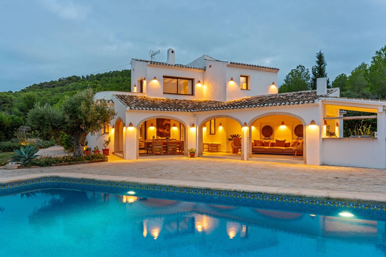 3 slaapkamer Villa te koop in Javea / Xabia met zwembad - € 2.450.000 (Ref: 9732046)