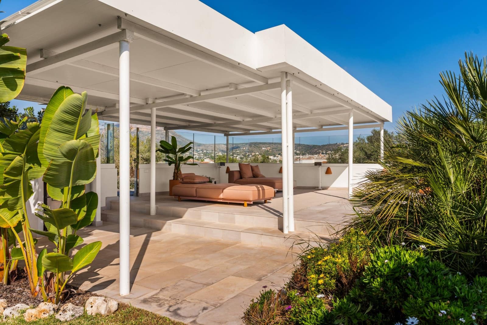 3 slaapkamer Villa te koop in Javea / Xabia met zwembad - € 2.450.000 (Ref: 9732046)