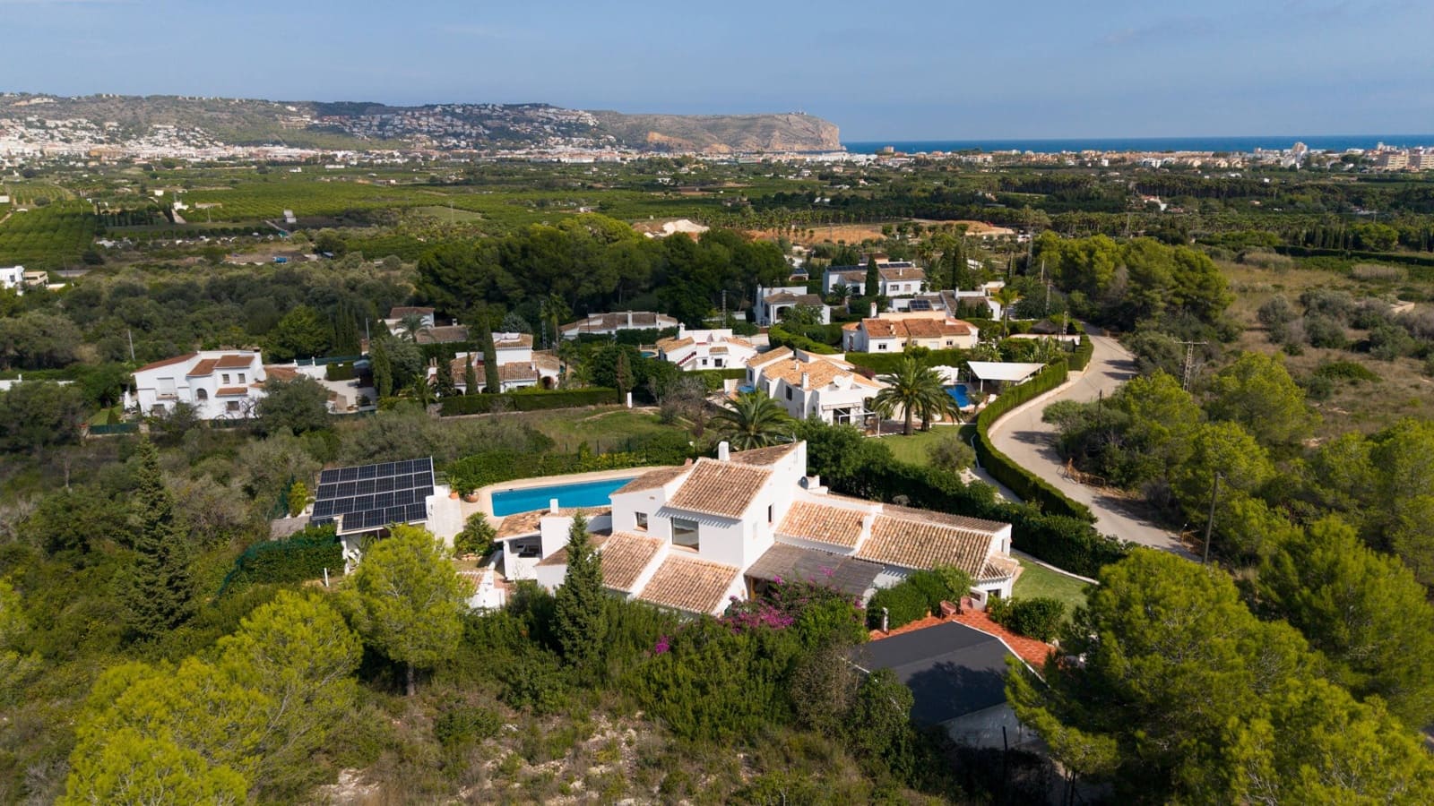 3 slaapkamer Villa te koop in Javea / Xabia met zwembad - € 2.450.000 (Ref: 9732046)