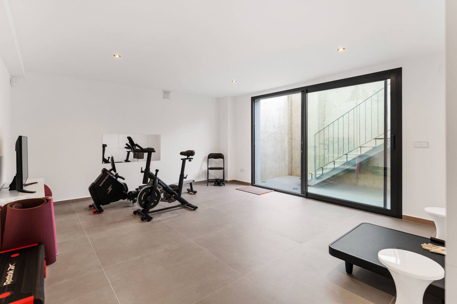 3 bedroom Villa for sale in Denia with pool - € 1,195,000 (Ref: 9732047)