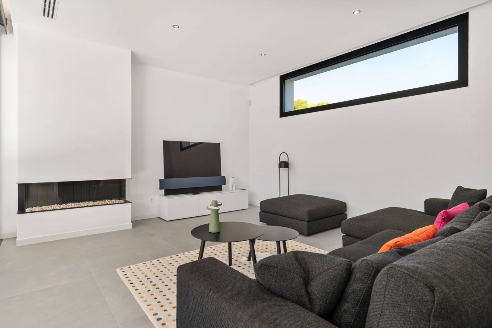 3 bedroom Villa for sale in Denia with pool - € 1,195,000 (Ref: 9732047)