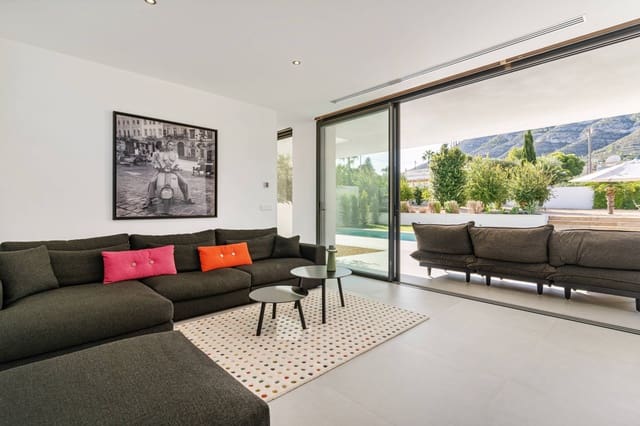 3 soveværelse Villa til salg i El Montgó, Dénia med swimmingpool - € 1.195.000 (Ref: 9732047)