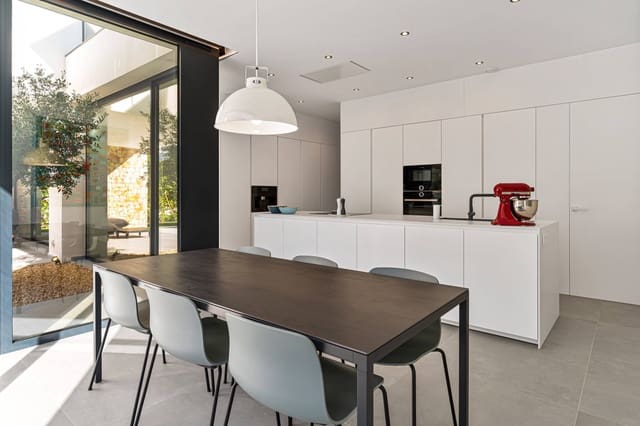 3 soveværelse Villa til salg i El Montgó, Dénia med swimmingpool - € 1.195.000 (Ref: 9732047)