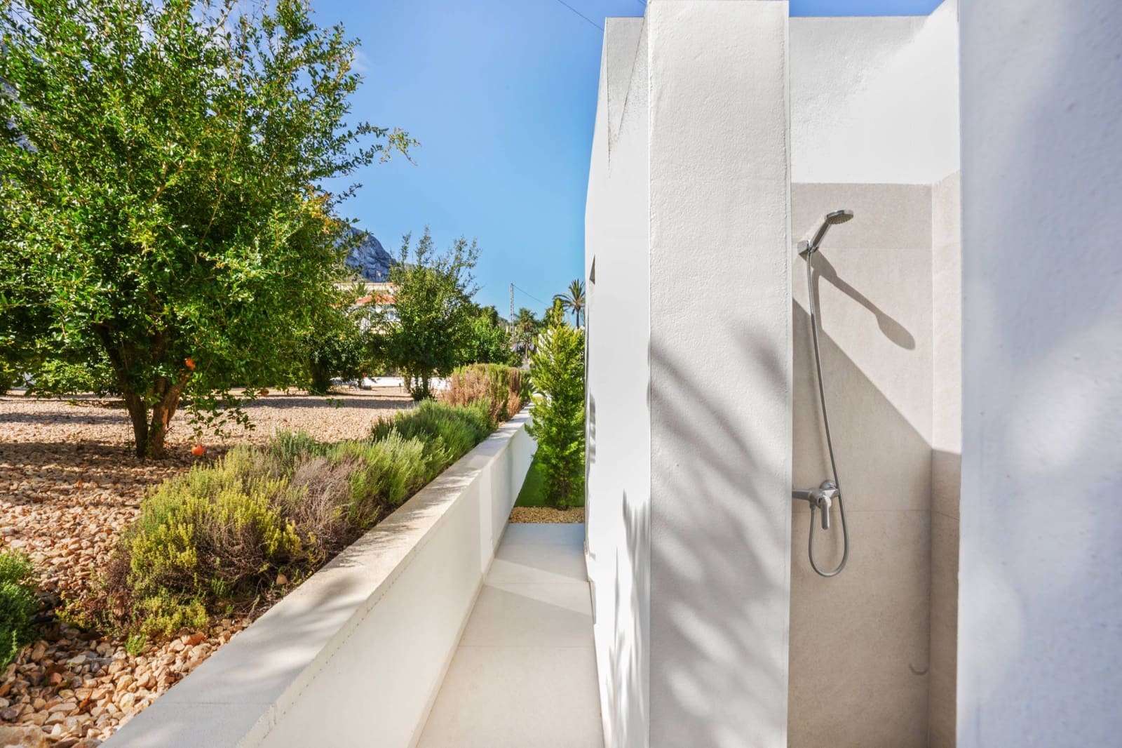 3 bedroom Villa for sale in Denia with pool - € 1,195,000 (Ref: 9732047)