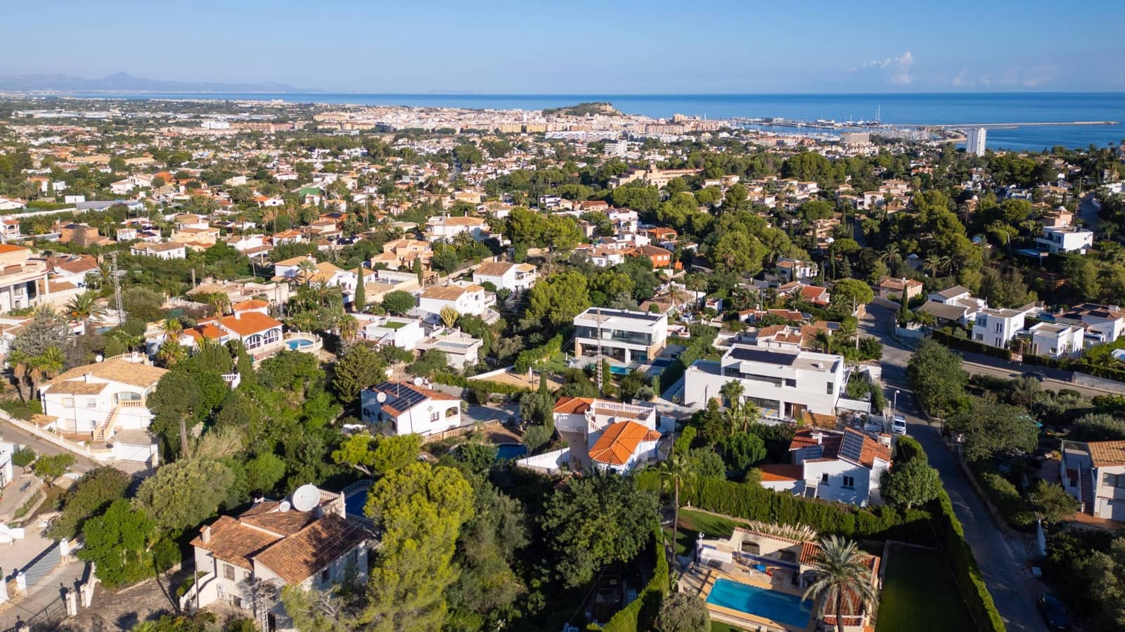 3 bedroom Villa for sale in Denia with pool - € 1,195,000 (Ref: 9732047)