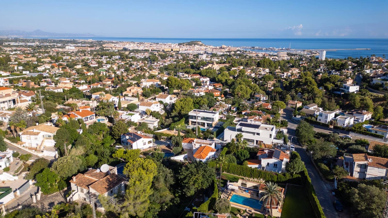 3 bedroom Villa for sale in Denia with pool - € 1,195,000 (Ref: 9732047)