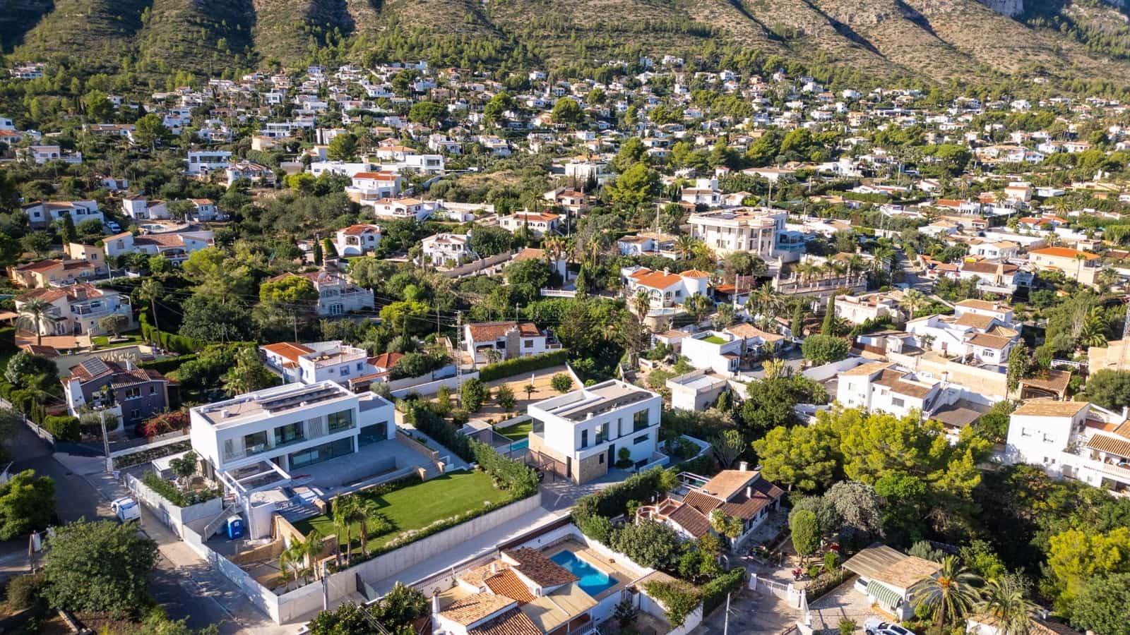 3 bedroom Villa for sale in Denia with pool - € 1,195,000 (Ref: 9732047)