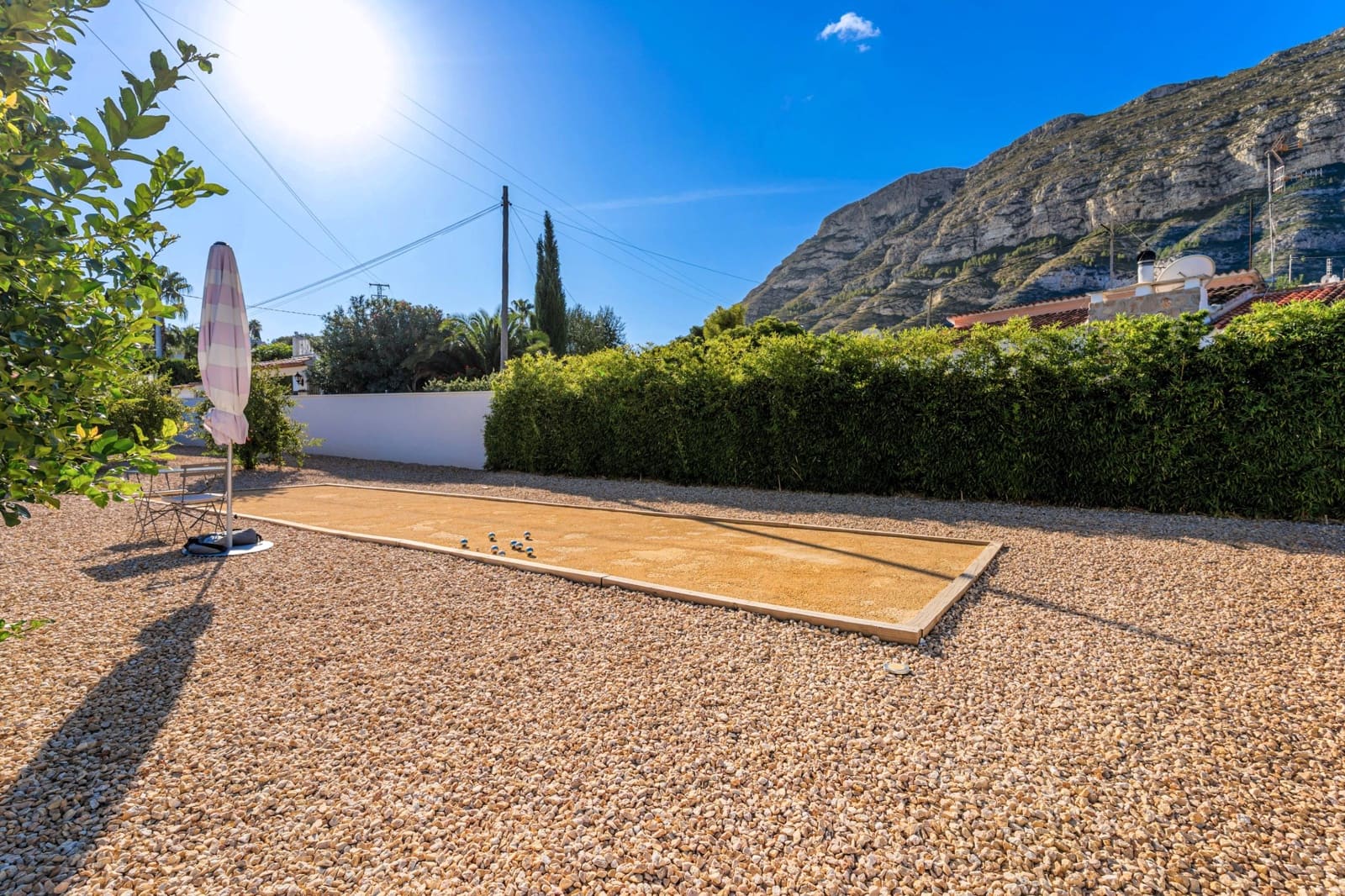 3 bedroom Villa for sale in Denia with pool - € 1,195,000 (Ref: 9732047)