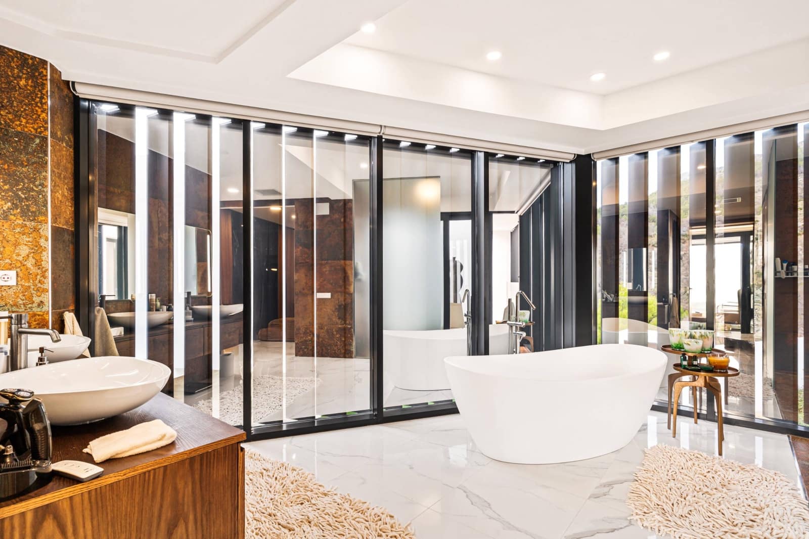 6 bedroom Villa for sale in Altea la Vella with pool - € 5,595,000 (Ref: 9732048)