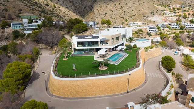 6 Zimmer Villa zu verkaufen in Altea la Vella, Altea mit Pool - 5.595.000 € (Ref: 9732048)