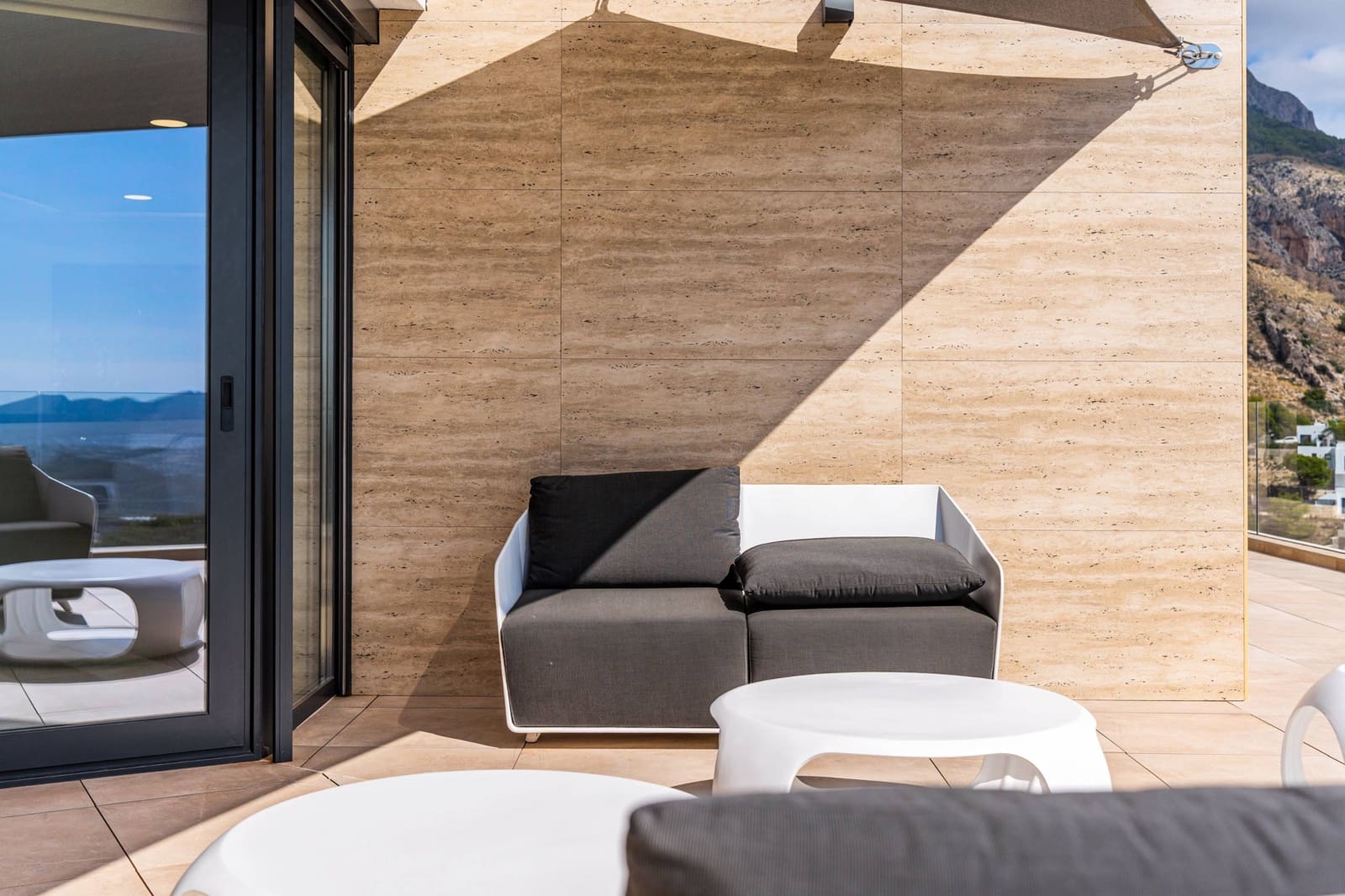 6 bedroom Villa for sale in Altea la Vella with pool - € 5,595,000 (Ref: 9732048)