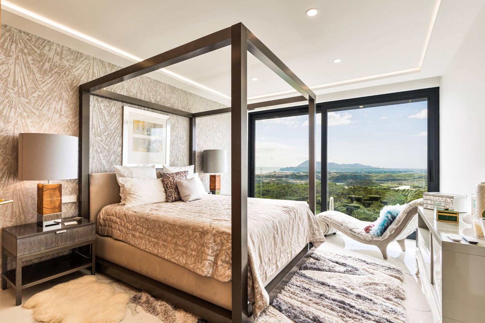 6 bedroom Villa for sale in Altea la Vella with pool - € 5,595,000 (Ref: 9732048)