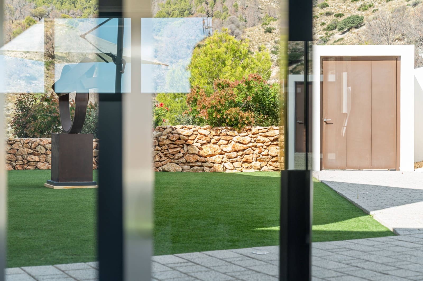 6 bedroom Villa for sale in Altea la Vella with pool - € 5,595,000 (Ref: 9732048)