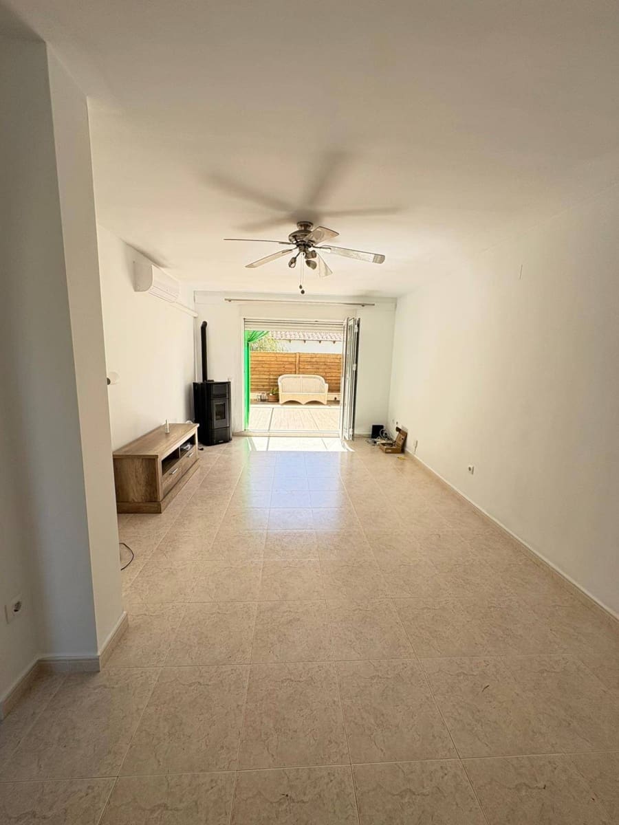 Villa/Maison Mitoyenne de 3 chambres à louer à Alcalali / Alcanali avec piscine - 950 € (Ref: 9738492)