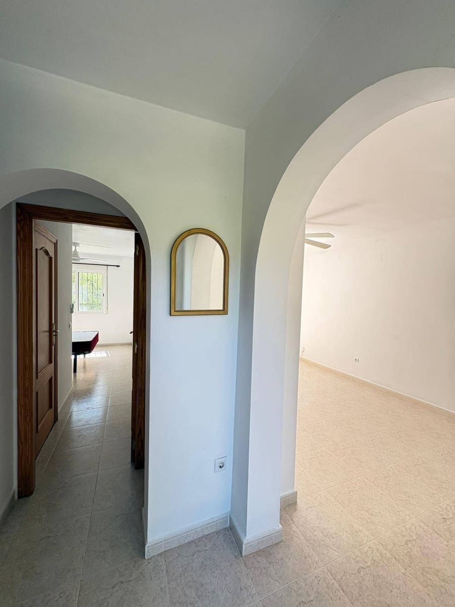 Villa/Maison Mitoyenne de 3 chambres à louer à Alcalali / Alcanali avec piscine - 950 € (Ref: 9738492)