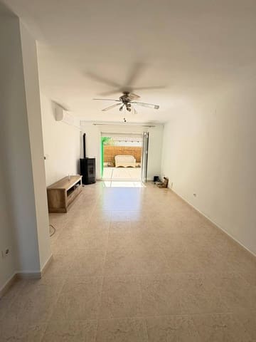 Villa/Maison Mitoyenne de 3 chambres à louer à Alcalalí / Alcanalí avec piscine - 950 € (Ref: 9738492)