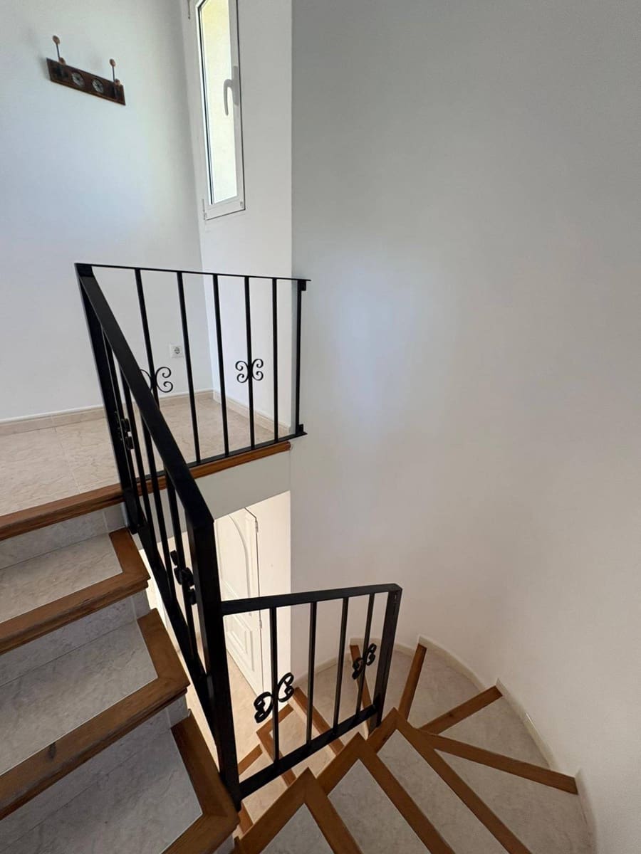 Villa/Maison Mitoyenne de 3 chambres à louer à Alcalali / Alcanali avec piscine - 950 € (Ref: 9738492)