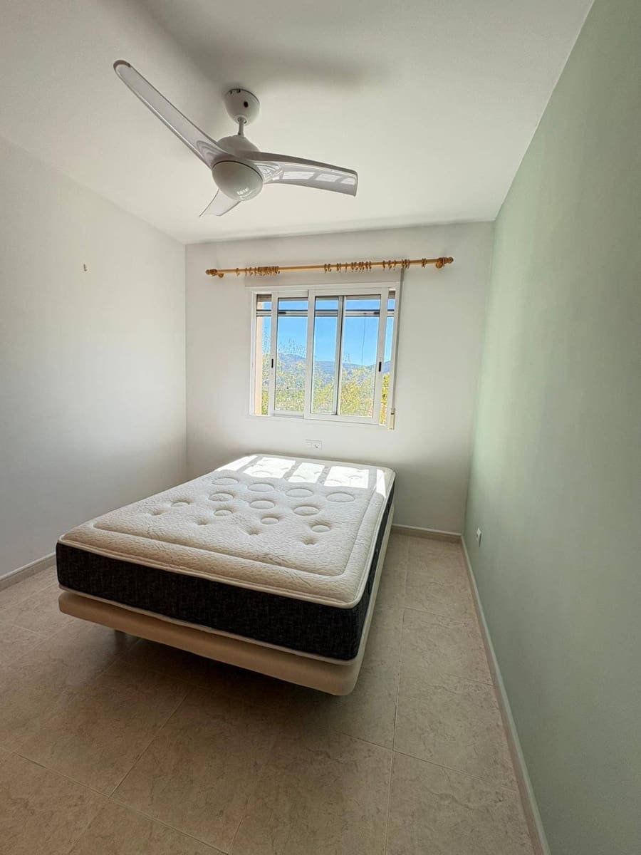 Villa/Maison Mitoyenne de 3 chambres à louer à Alcalali / Alcanali avec piscine - 950 € (Ref: 9738492)