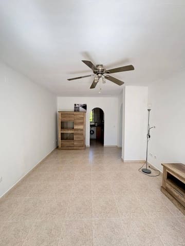 Villa/Maison Mitoyenne de 3 chambres à louer à Alcalalí / Alcanalí avec piscine - 950 € (Ref: 9738492)