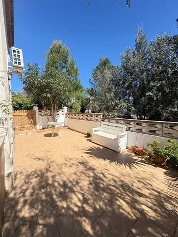 Villa/Maison Mitoyenne de 3 chambres à louer à Alcalalí / Alcanalí avec piscine - 950 € (Ref: 9738492)