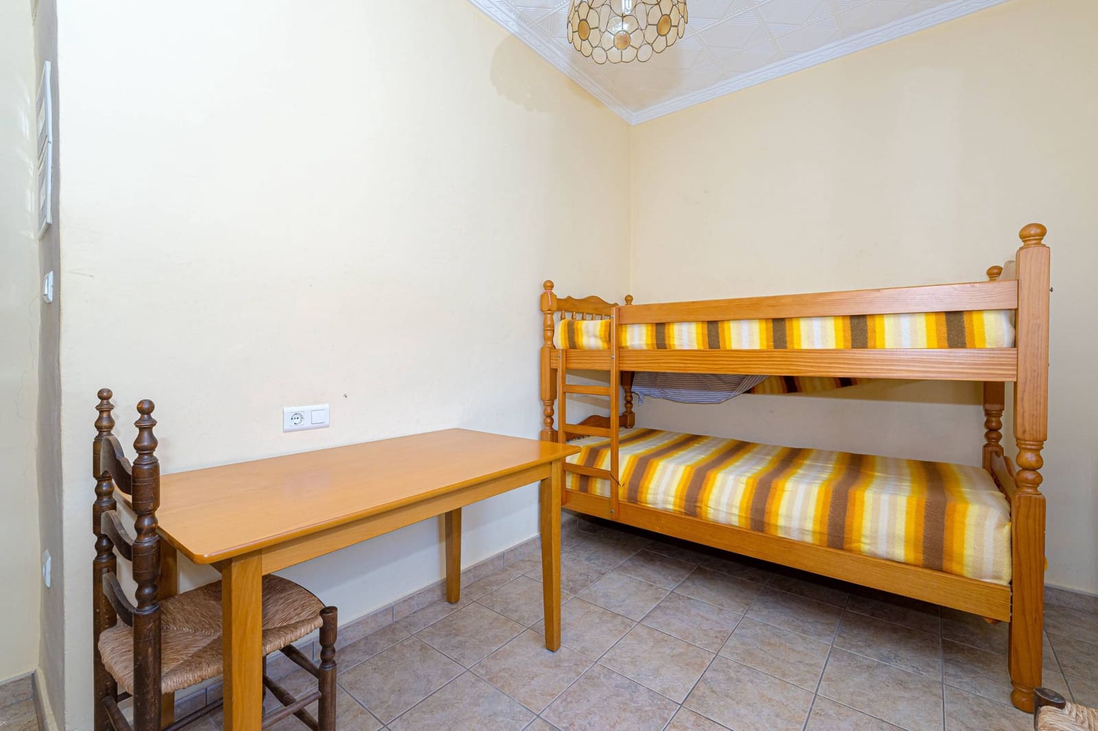 4 bedroom Villa for sale in Parcent with pool - € 450,000 (Ref: 9741707)