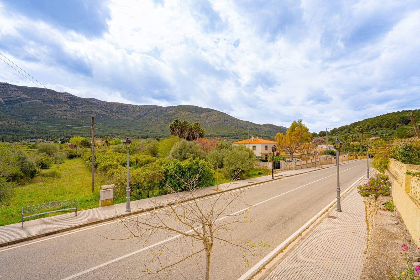 4 bedroom Villa for sale in Parcent with pool - € 450,000 (Ref: 9741707)