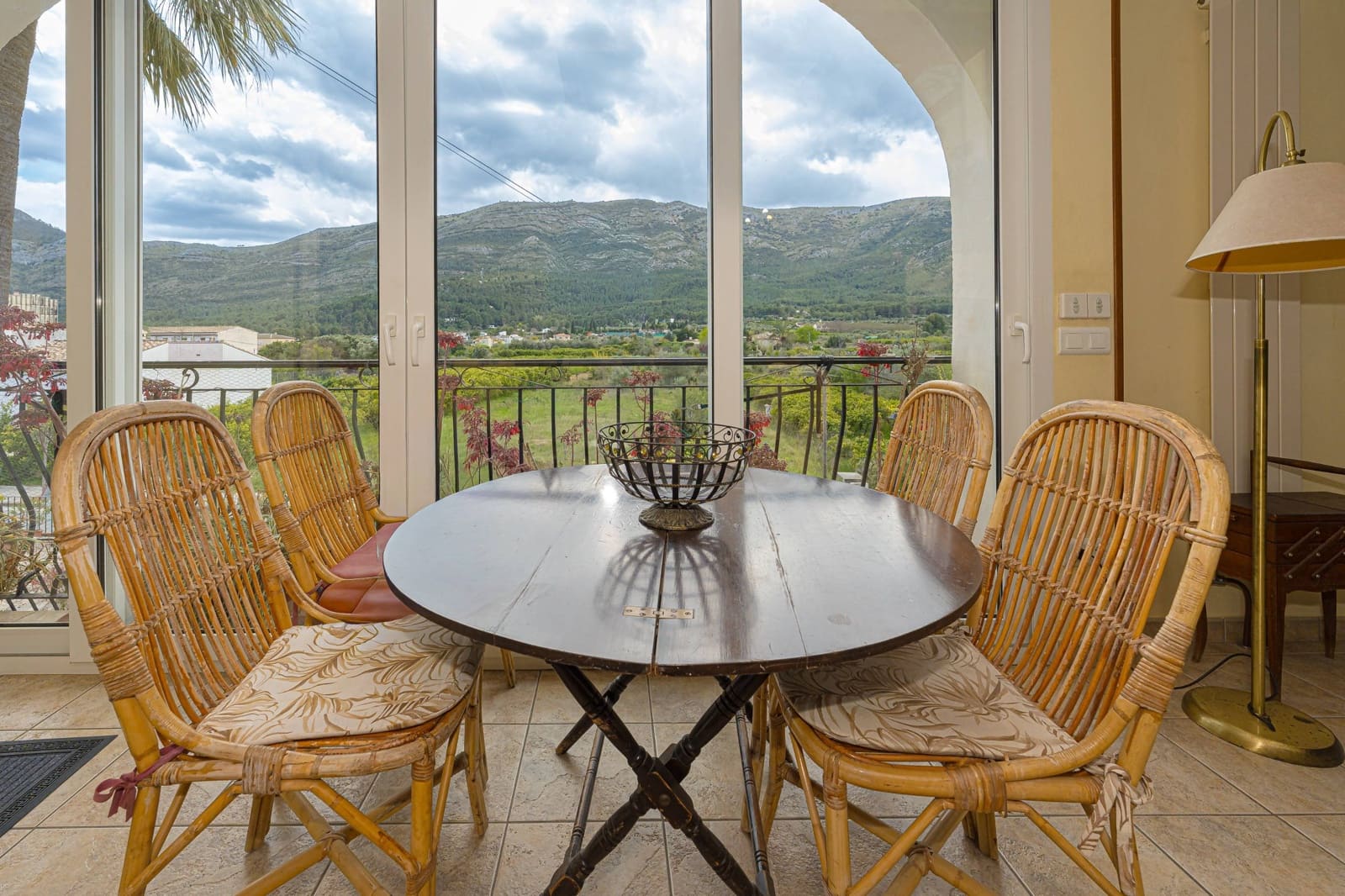 4 bedroom Villa for sale in Parcent with pool - € 450,000 (Ref: 9741707)