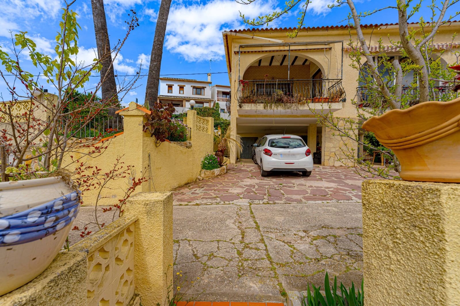 4 bedroom Villa for sale in Parcent with pool - € 450,000 (Ref: 9741707)