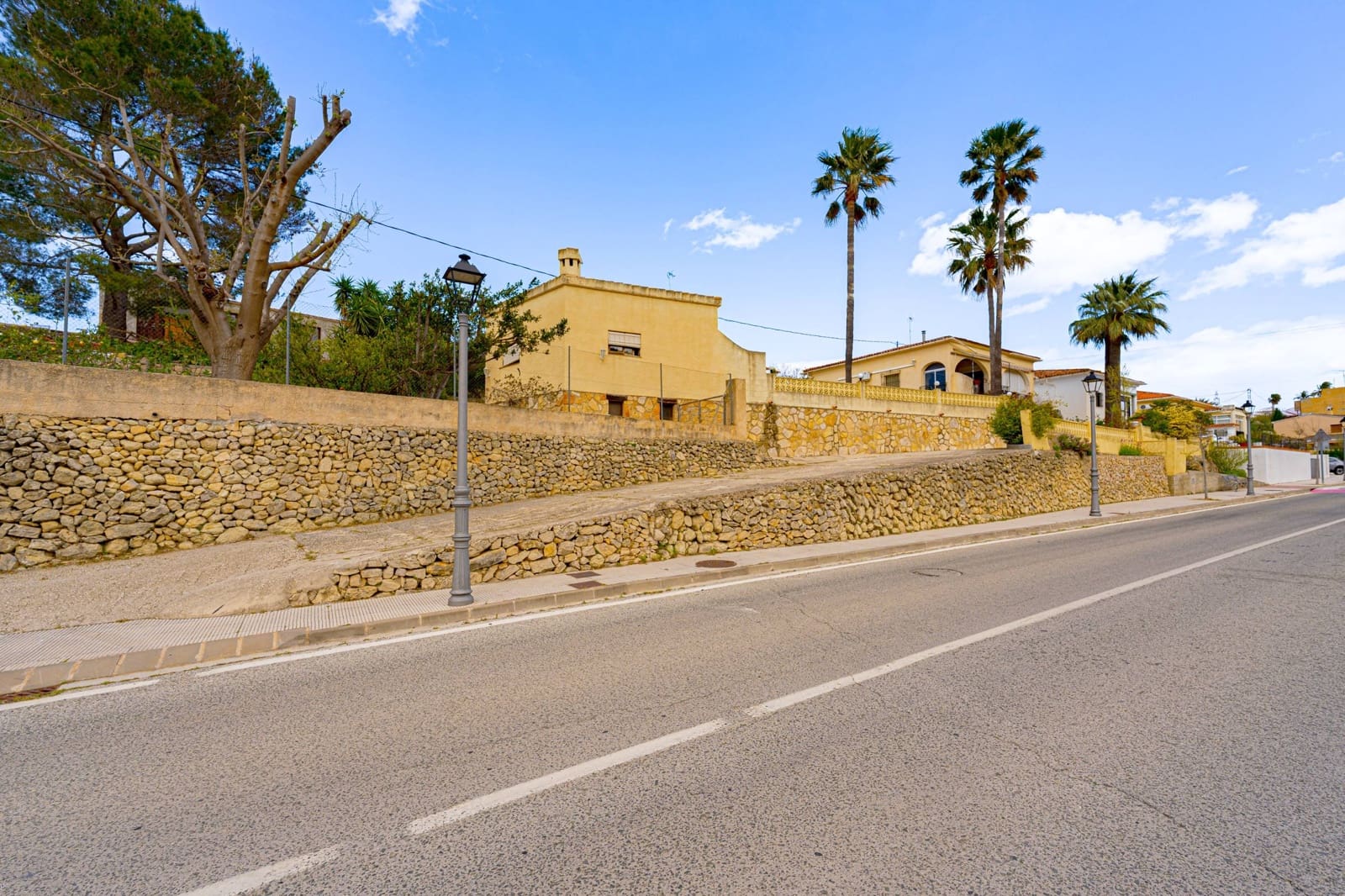 4 bedroom Villa for sale in Parcent with pool - € 450,000 (Ref: 9741707)