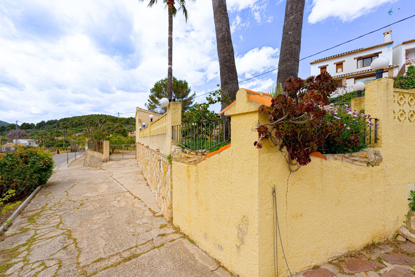 4 soverom Villa til salgs i Parcent med svømmebasseng garasje - € 450 000 (Ref: 9741707)