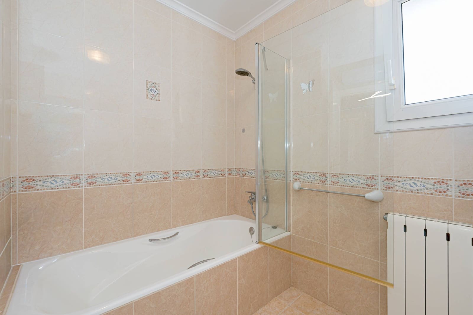 Chalet de 3 habitaciones en Benitachell / Benitatxell en venta con piscina - 649.000 € (Ref: 9761933)