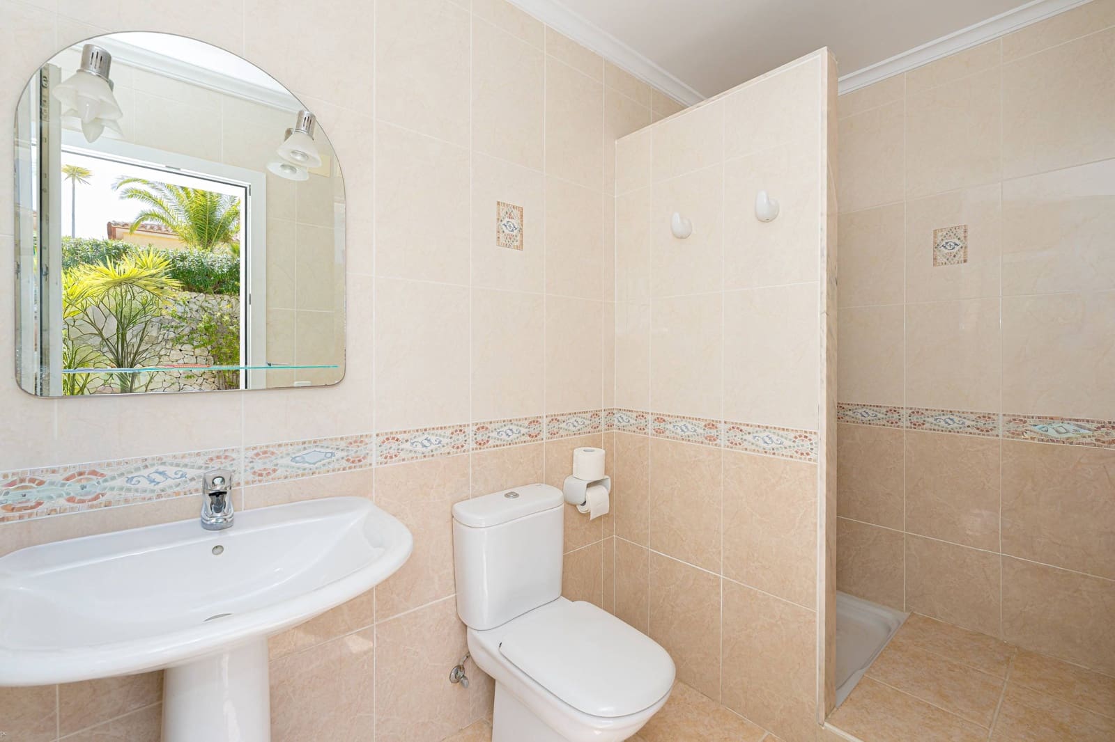 Chalet de 3 habitaciones en Benitachell / Benitatxell en venta con piscina - 649.000 € (Ref: 9761933)