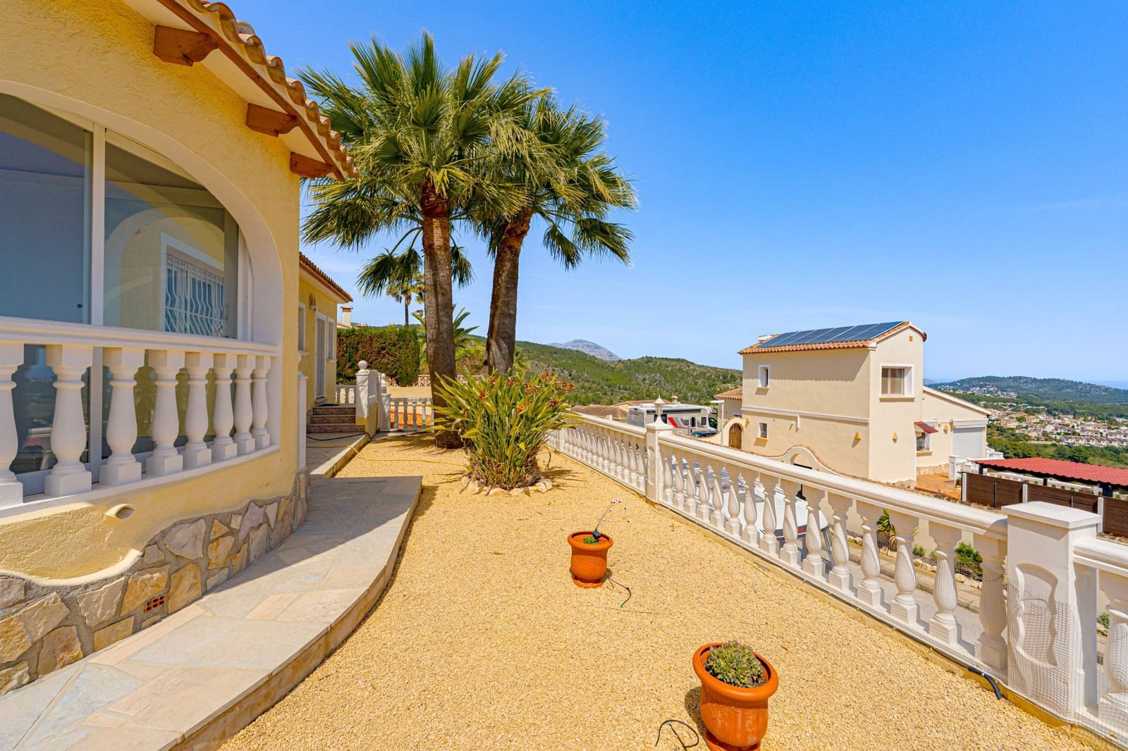 Chalet de 3 habitaciones en Benitachell / Benitatxell en venta con piscina - 649.000 € (Ref: 9761933)