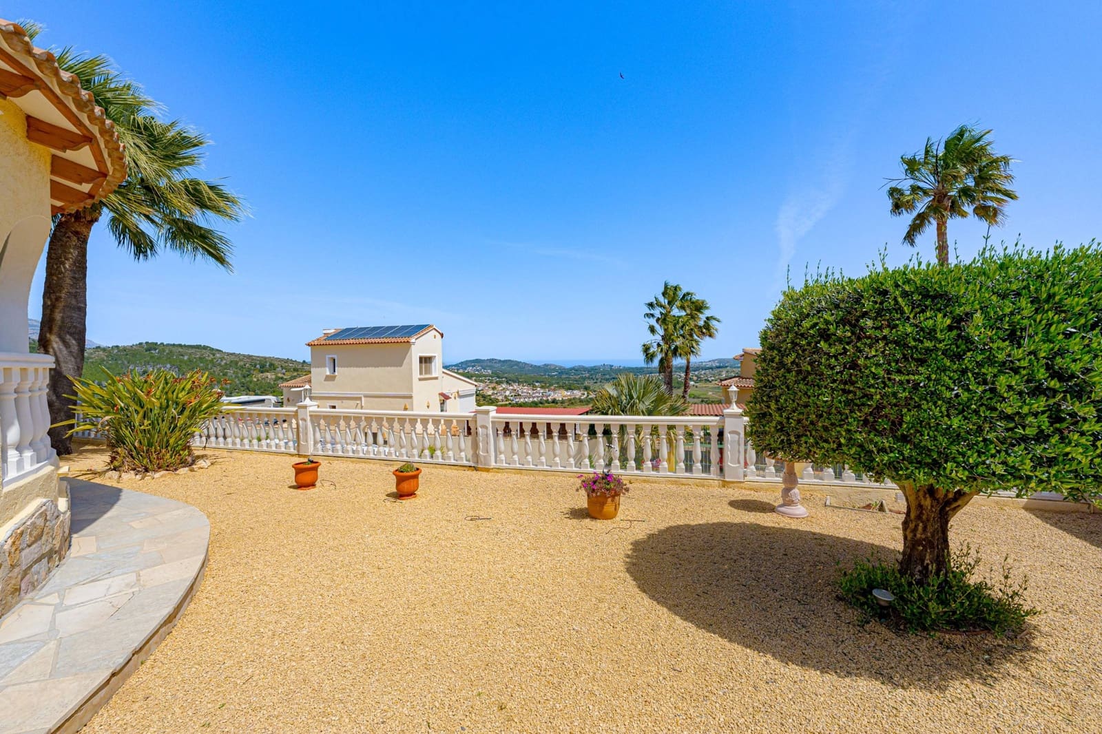 Chalet de 3 habitaciones en Benitachell / Benitatxell en venta con piscina - 649.000 € (Ref: 9761933)