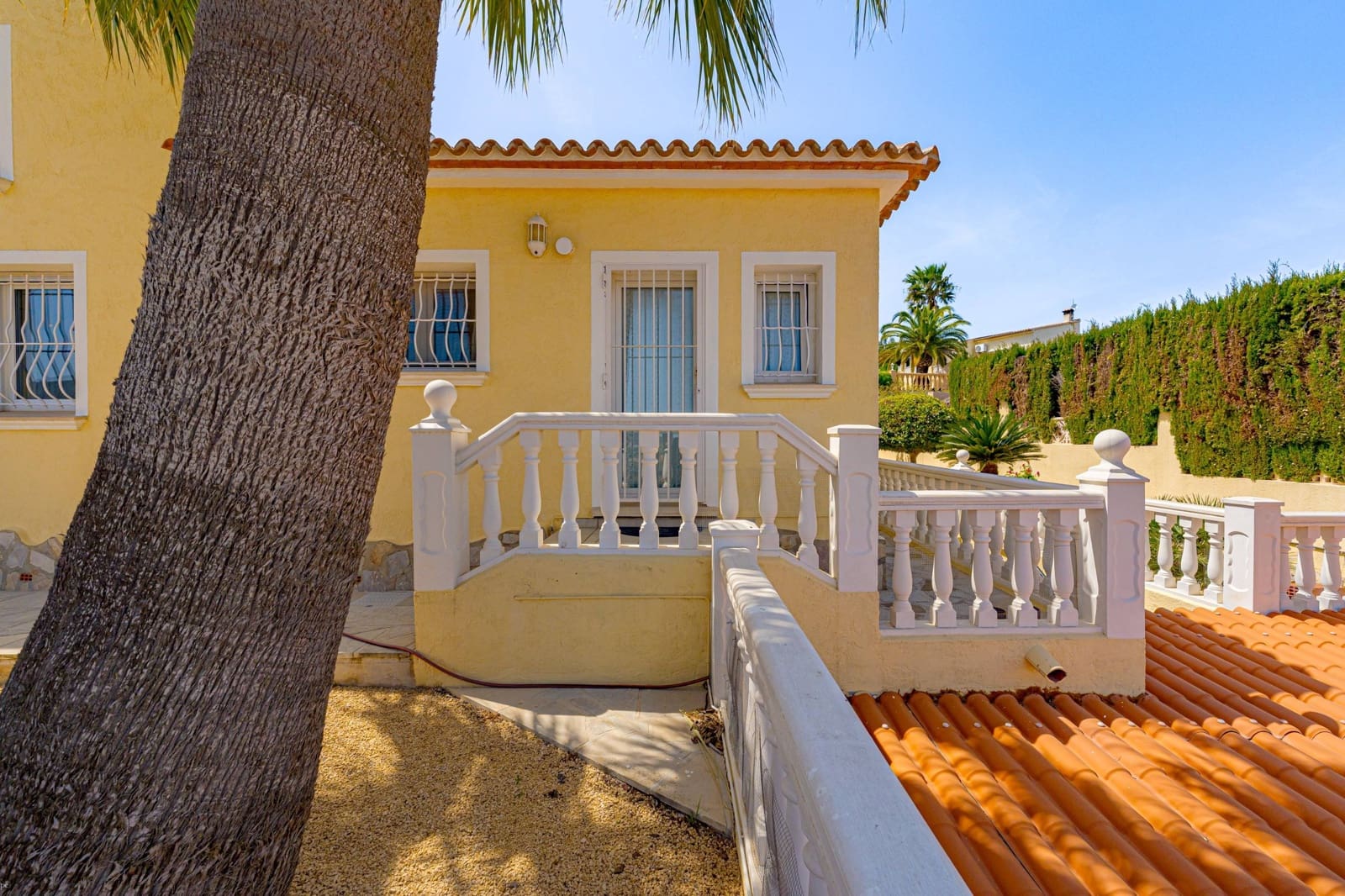 Chalet de 3 habitaciones en Benitachell / Benitatxell en venta con piscina - 649.000 € (Ref: 9761933)