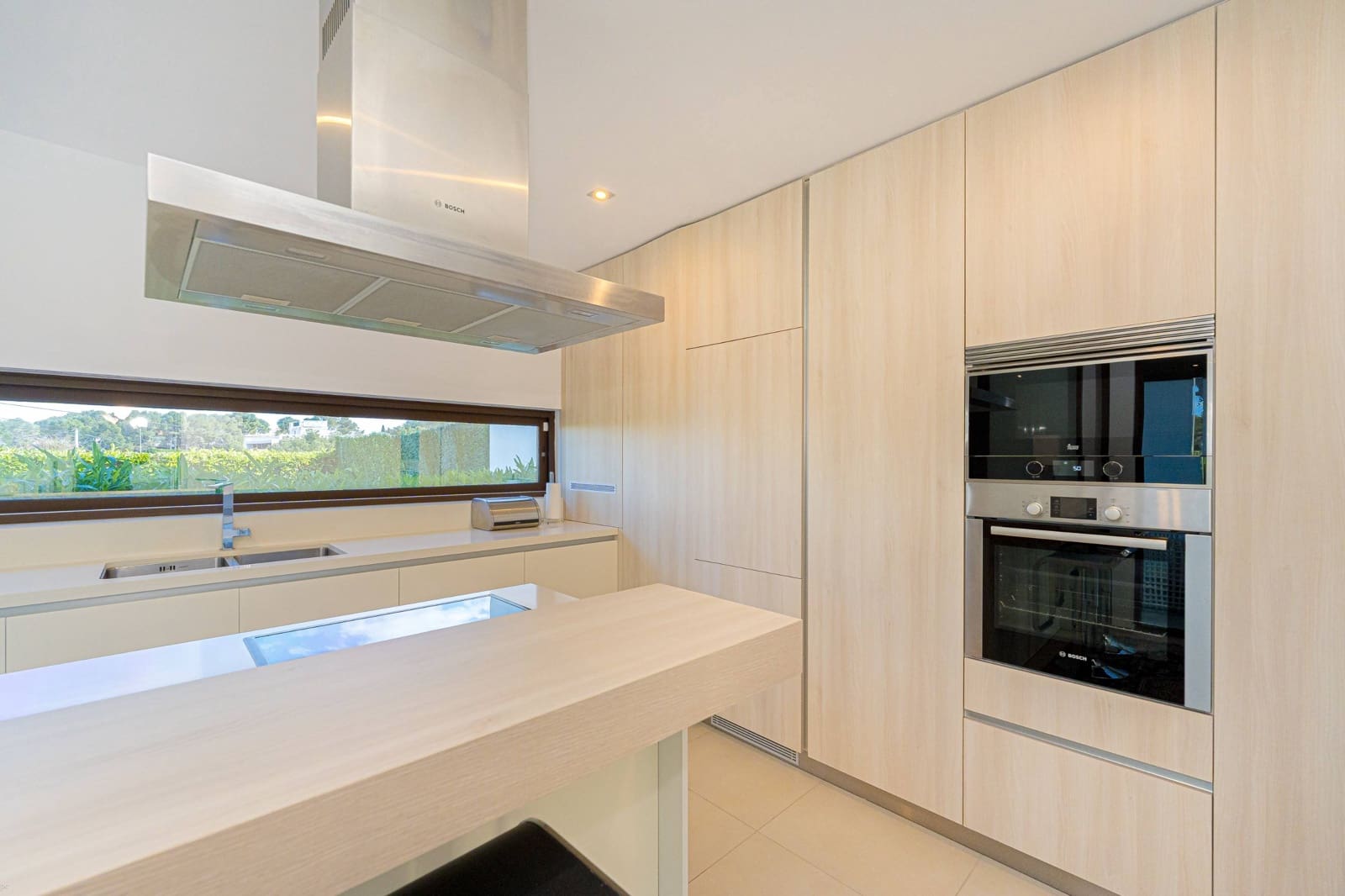 4 slaapkamer Villa te koop in Moraira met zwembad garage - € 1.450.000 (Ref: 9778069)