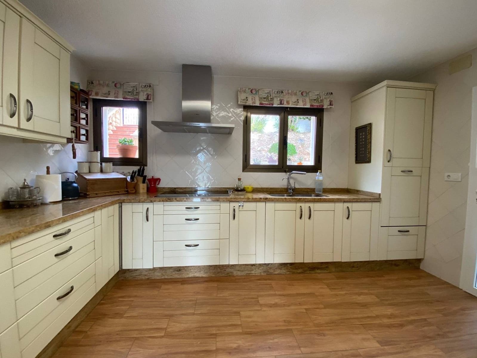 5 camera da letto Villa in vendita in Adsubia - 630.000 € (Rif: 9811520)