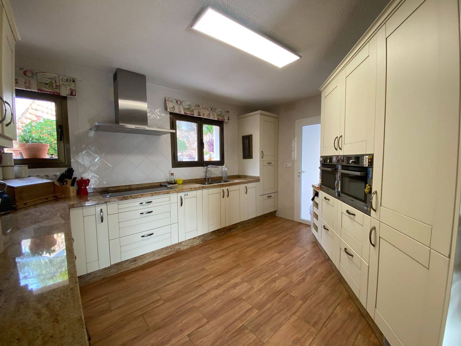 5 camera da letto Villa in vendita in Adsubia - 630.000 € (Rif: 9811520)