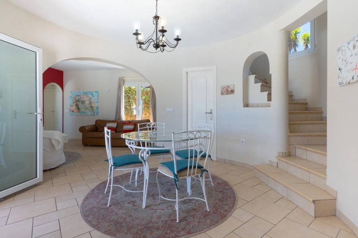 3 bedroom Villa for sale in Javea / Xabia with pool - € 625,000 (Ref: 9829043)