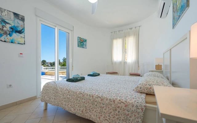 3 chambre Villa/Maison à vendre à Javea / Xàbia avec piscine - 625 000 € (Ref: 9829043)