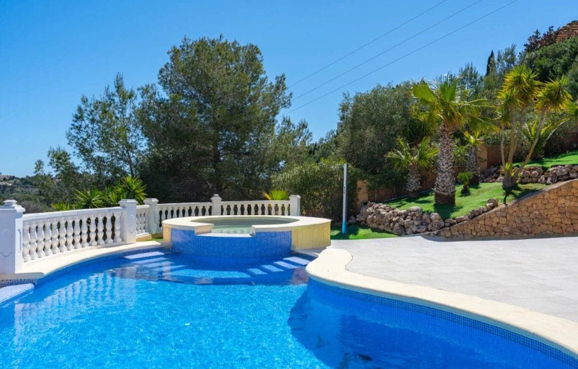 3 bedroom Villa for sale in Javea / Xabia with pool - € 625,000 (Ref: 9829043)