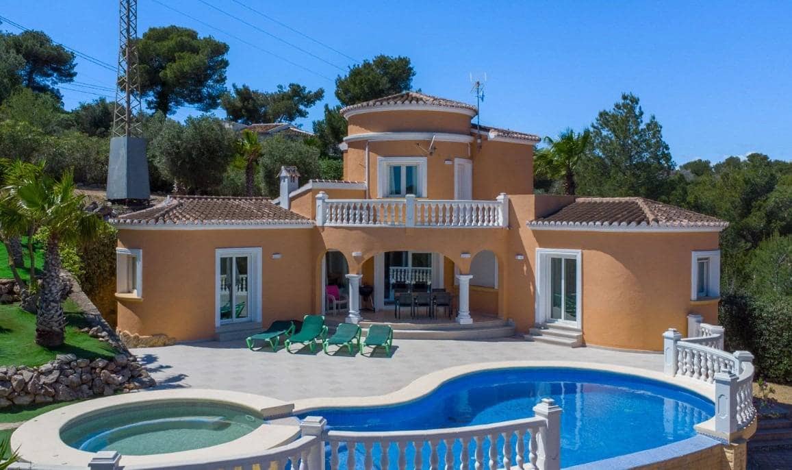 3 bedroom Villa for sale in Javea / Xabia with pool - € 625,000 (Ref: 9829043)
