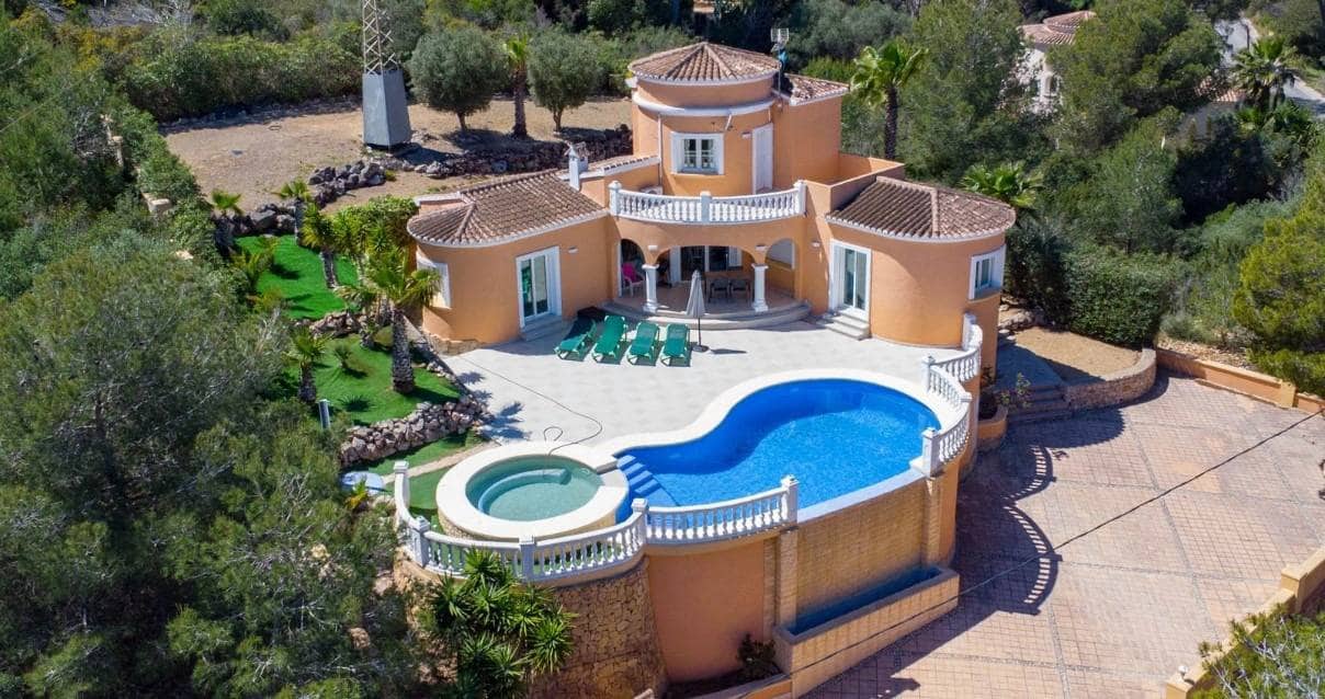 3 bedroom Villa for sale in Javea / Xabia with pool - € 625,000 (Ref: 9829043)